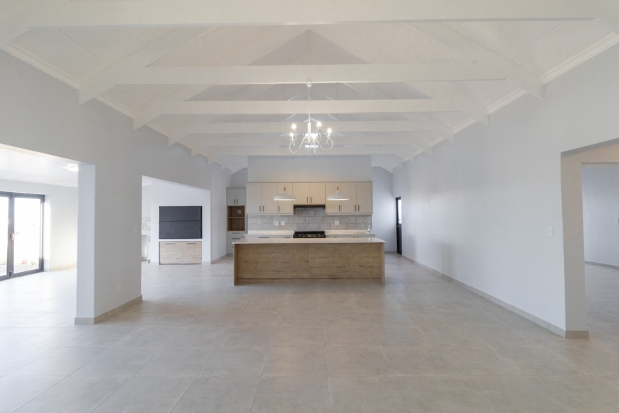 4 Bedroom Property for Sale in Da Gama Bay Western Cape